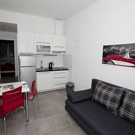 Апартаменты House